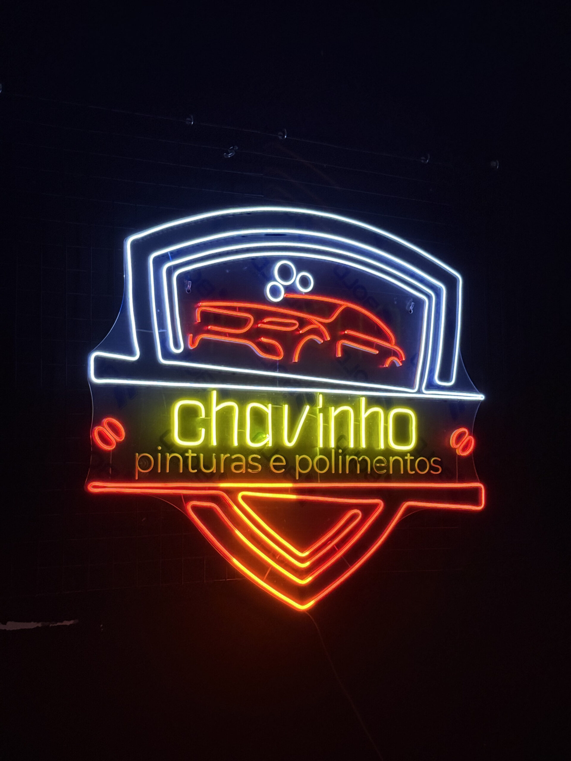 Pontual Neon — trabalho